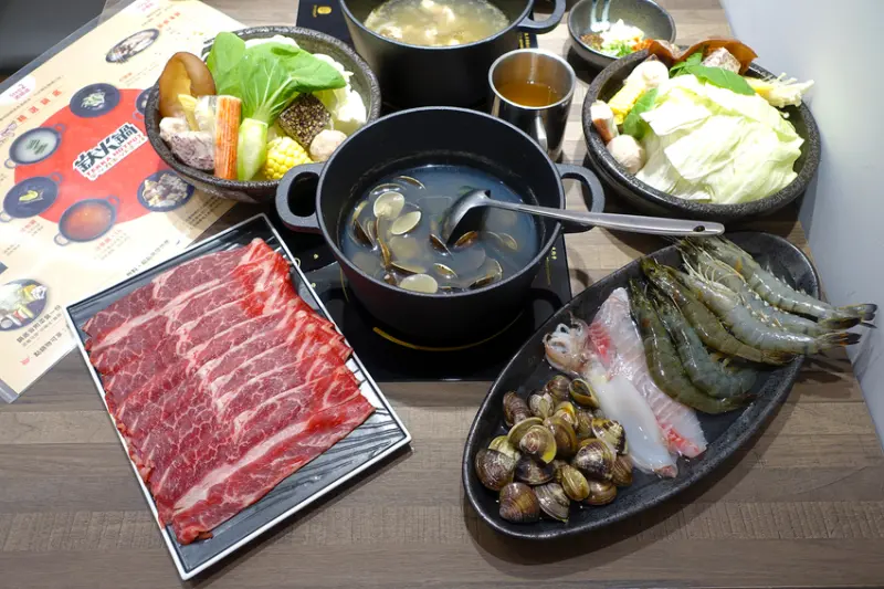 鉄火鍋環球板車店，板橋車站火鍋店，樂軒旗下平價小火鍋，298起附餐無限吃到飽的板橋個人小火鍋