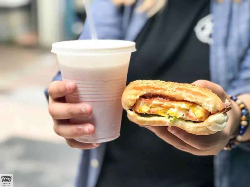 巷仔內的那份經典-姊妹老五冷飲早餐店