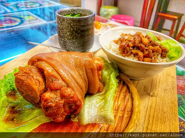 【嘉義。美食】健康古早味阿忠師。隱藏在巷弄裡的超豐盛美味餐點，限量手切滷肉飯，老闆超親切｜附菜單