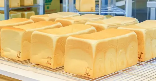 一覚ichisatori bakery高級食パン専門店，台中首家日本高級生吐司專門店，網路預購已排至五月中旬！