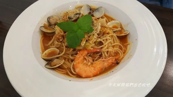 貝果義大利麵。平價義式美食/和美小鎮的質感義式料理還有鍋燒意麵