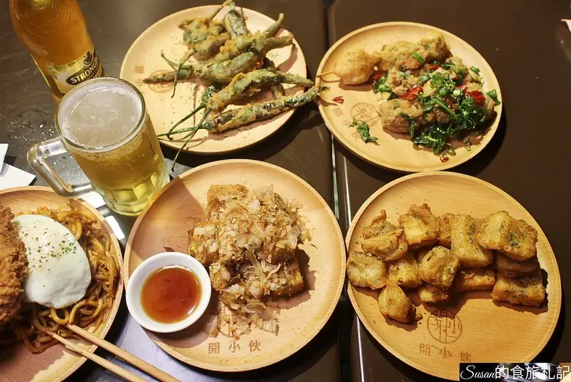 台北宵夜|開小伙 宵夜．炸雞．鐵板麵讓小吃不只是小吃，炸雞配鐵板麵也是超麻吉 寧夏夜市美食