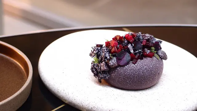 甜菜根？我在吃甜點？台北《TwoMONTHSperYEAR》
