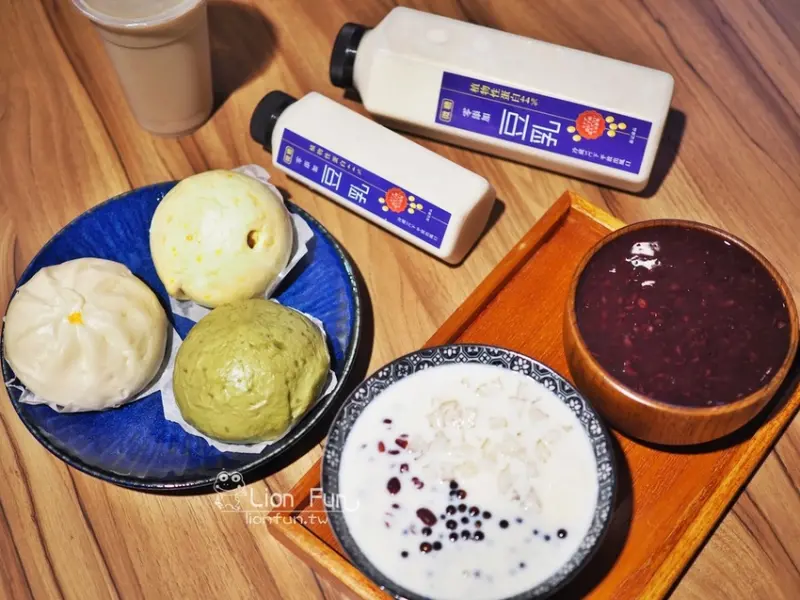 台中豆花豆漿推薦。藤記甜品勤美店｜手作養生豆漿與豆花，包子慶開幕均一價25元！台中甜品推薦