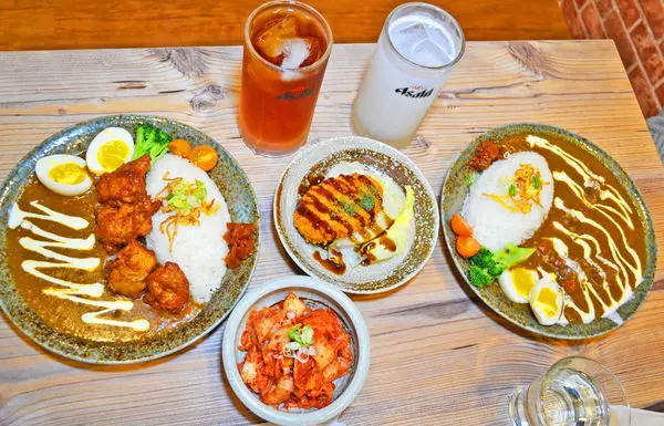 【台北美食】中村家咖哩 超好吃的炸雞與可樂餅 牛豬混合咖哩飯 東區巷弄好店推薦