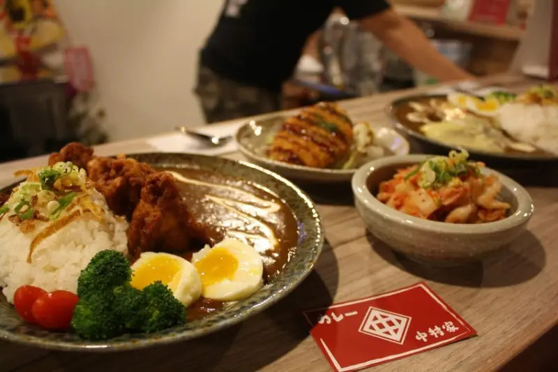 【大安區美食】中村家咖哩-水準之上的咖哩飯與好吃的日式炸雞和可樂餅,燉豬肉肉質軟嫩入口即化