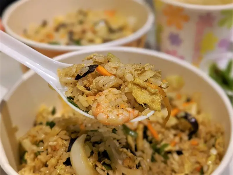 豐快炒飯｜LINE官方帳號線上預訂給你吃！招牌川味麻辣炒飯！西螺米、貴妃蛋、嘉義養殖蝦超用心的食材！台北美食推薦、台北傳統美食、中山區美食推薦、遼寧夜市美食推薦、台北外送推薦