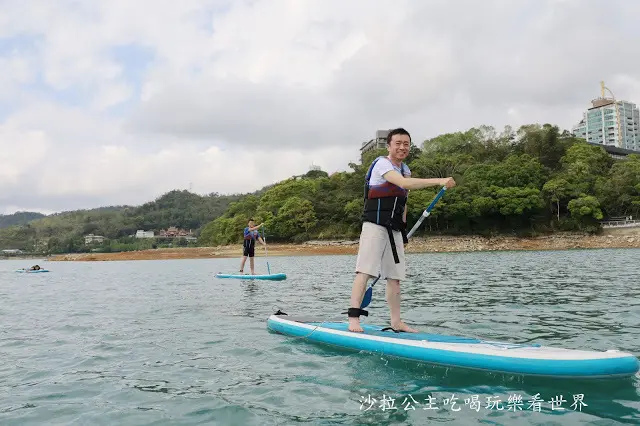 日月潭必玩『日月潭浪人槳堂SUP教學體驗中心』立式划槳/體驗日月潭不同的美