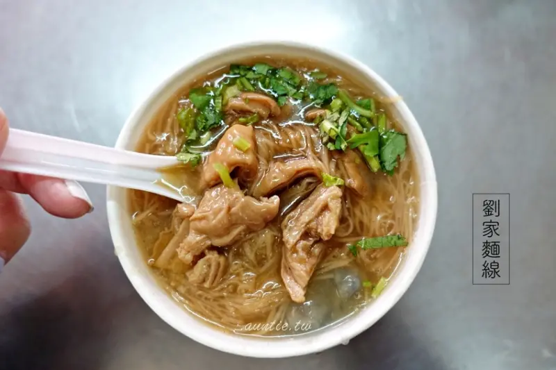【新北】劉家麵線 蘿蔔乾辣椒 在地人推薦橫科市場小吃 - 水晶安蹄 不務正業過生活