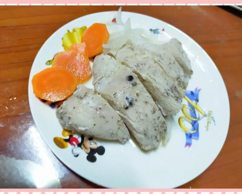 台中特殊口味香腸推薦~可宅配的榛食本位，香腸.舒肥雞胸.肉片，用心創新好好吃!