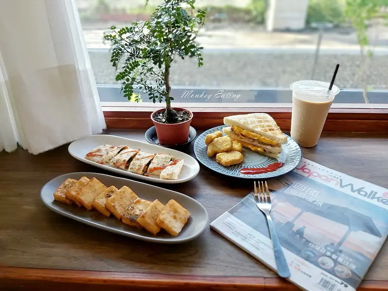 【台中豐原】土木公社豐原店│文青風碳烤土司早午餐，招牌肉蛋土司、脆皮蛋餅