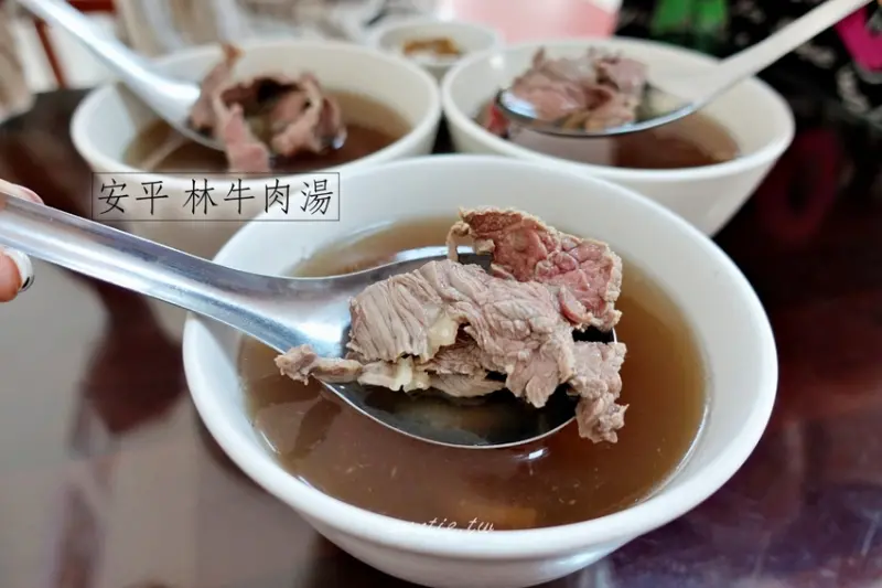 【台南】安平 林牛肉湯 藥膳牛肉湯配免費滷肉飯 24小時營業 - 水晶安蹄 不務正業過生活