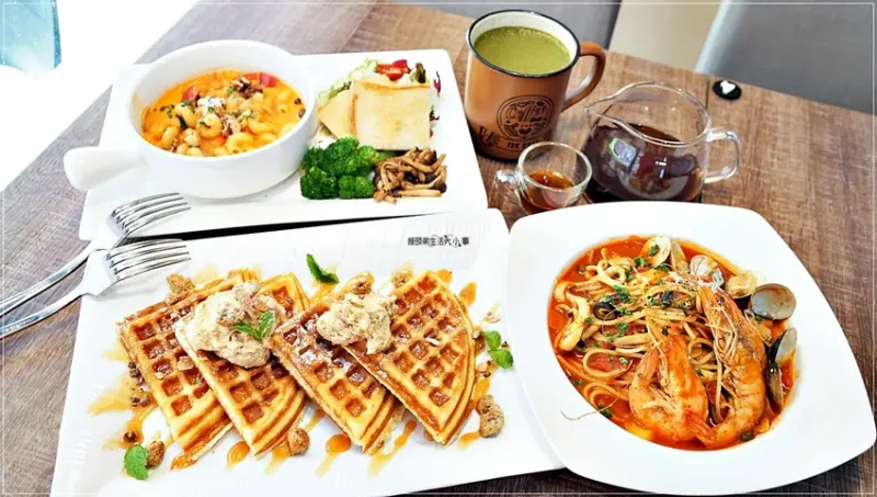 【新莊美食】禾豐咖啡館／新莊捷運站～CP值超高的咖啡館，下午茶、咖啡、甜點，食材新鮮，價格便宜，環境優美