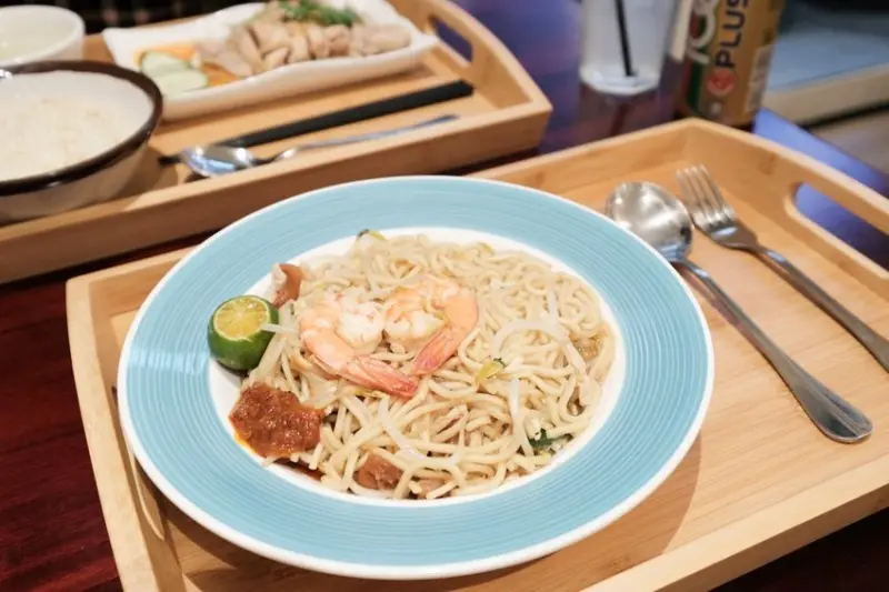 Just Makan 星馬小館，海南雞飯、新加坡炒蝦麵，但最喜歡咖椰吐司！