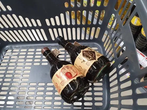 黑豆桑|天然靜釀極品薄鹽黑金醬油.養生紅金醬油~滷肉炒菜好幫手