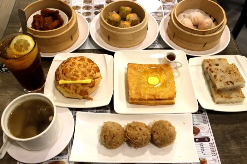 【台北茶餐廳推薦】捷運南京復興站美食推薦/中山區美食推薦/台北港式茶餐廳推薦/道地港式飲茶-港飲港食茶餐廳