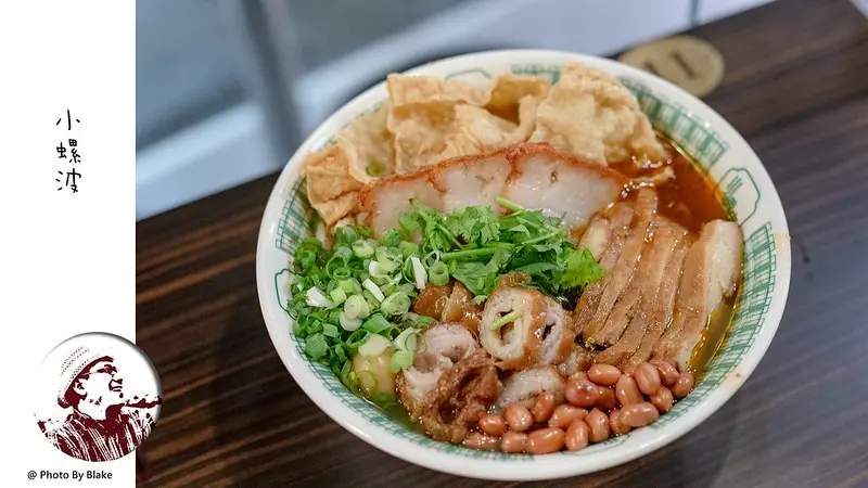 迅速竄紅的螺螄粉讓許多好友推薦，一入口酸辣鮮脆超豐富的口感與味道讓人上癮｜布雷克出走旅行視界