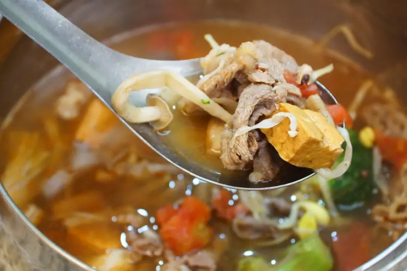 [LeFun舒食料理] 味噌鮮鮭石狩鍋 輕麻水煮牛鍋 舒眠料理 照顧好睡眠品質的居家火鍋料理 超方便電鍋料理