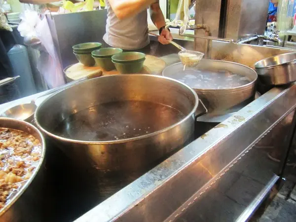 久違不見的林東芳牛肉麵~口味依然沒變        
      