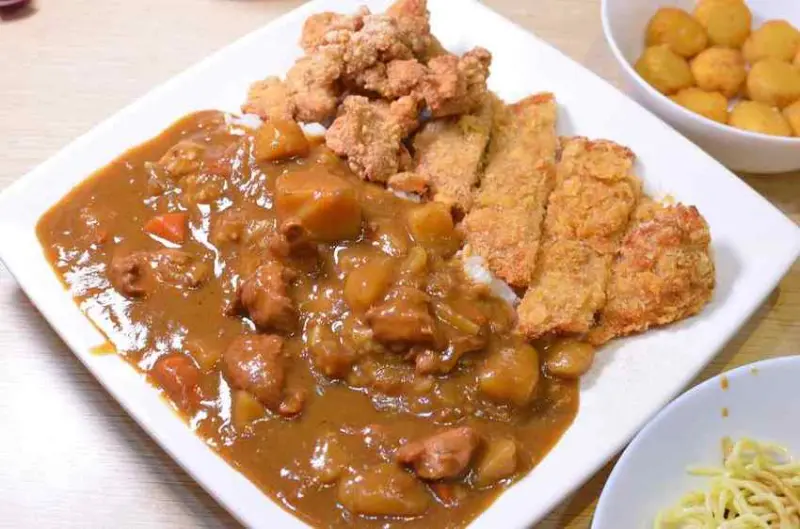 愛家早午餐，簡單美味的咖哩飯與涼麵