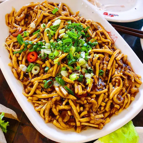 [台北小吃]好特別豪邁的豆乾肉絲/辦桌小菜平價選擇多「好記擔仔麵」台味十足家常菜/粉肝好嫩好大塊/粒粒分明肉燥飯/捷運松江南京/附菜單