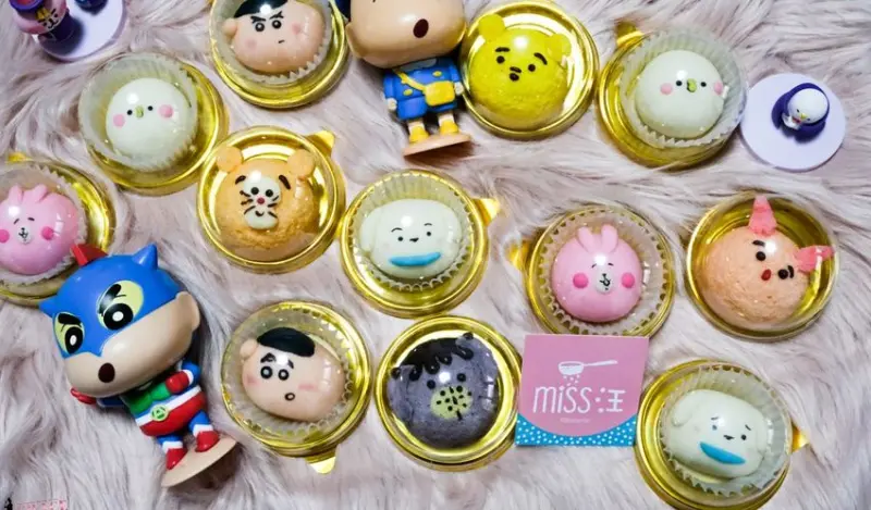 台中海線甜點烘焙客製化的鳳梨酥，精緻可愛的造型讓人少女心大噴發