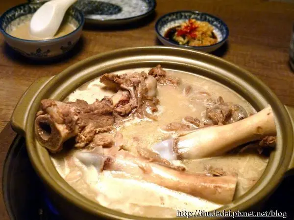 [豬骨煲食記] 台北中山－澳門骨堡