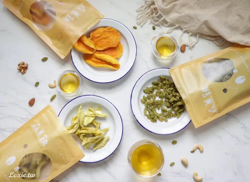 森菓舖 封存水果的新鮮甘美，天然愛文芒果乾推薦》精選食材-情人果乾、綠葡萄乾、芒果乾 