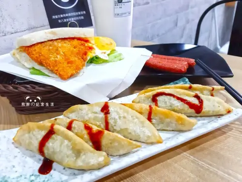 【台中豐原】早八滿堂早午餐│金炸雞排蛋平價且美味│大杯飲品價格屌打知名......