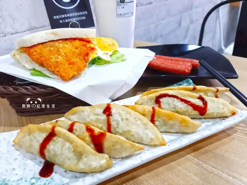 【台中豐原】早八滿堂早午餐│金炸雞排蛋平價且美味│大杯飲品價格屌打知名......