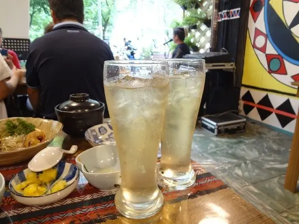 烏來勇士廣場~阿孟精緻料理~音樂下午茶~原聲帶二人組為您演唱好聽的音樂~