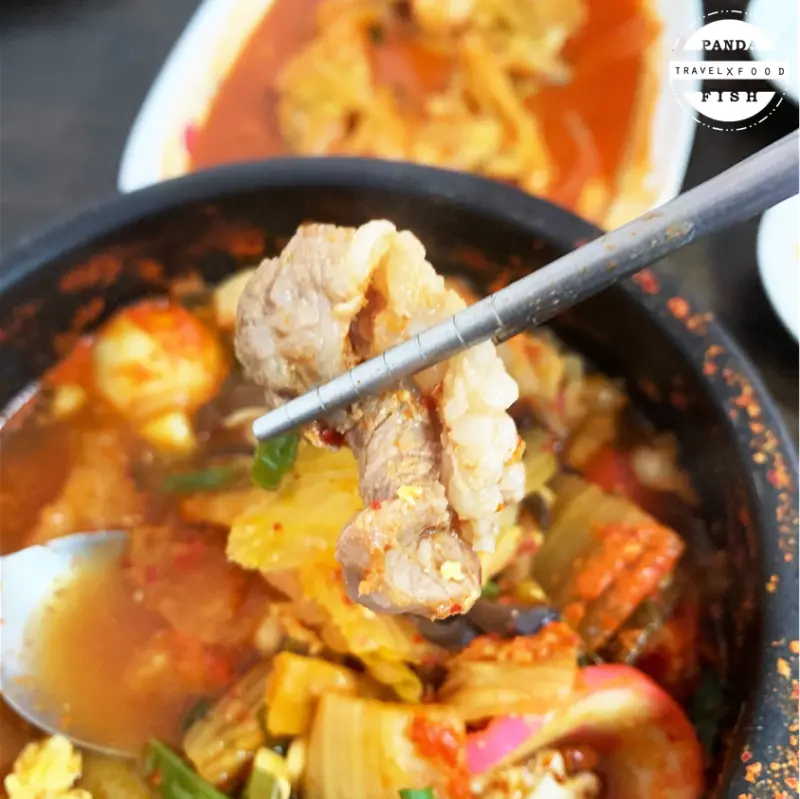 ▶桃園美食◀韓香閣韓式料理。元智周邊巷弄超正宗泡菜鍋，好吃到讓人持續回訪