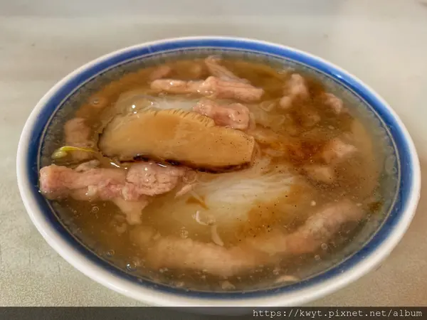 【嘉義。美食】老牌香菇肉羹。裝好裝滿的香菇肉羹真的只要35元就吃得到！飄香近70年，隱藏巷弄的古早味美食｜附菜單