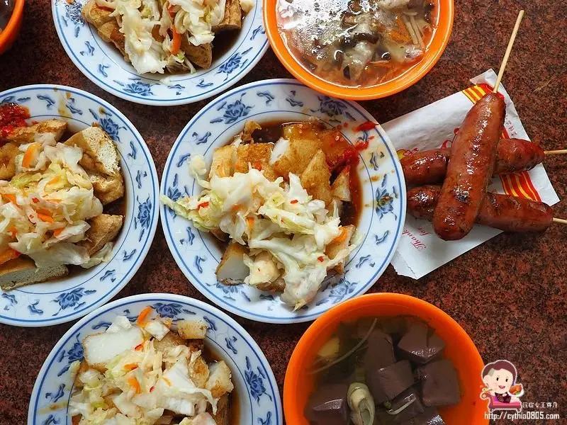 大溪人不想公布的50年臭豆腐蘿蔔糕，用Google地圖也找不到的古早味，台式泡菜是靈魂