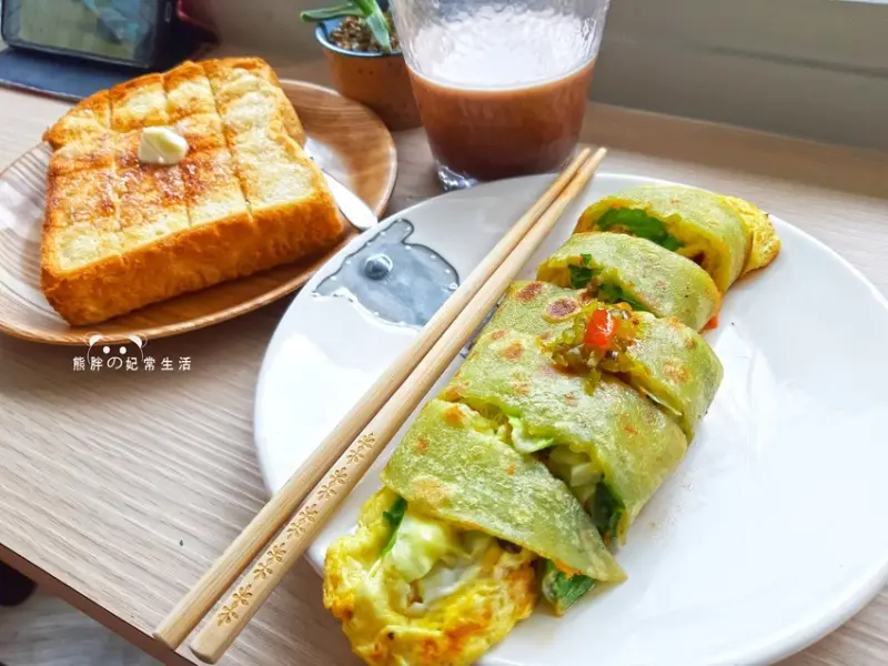 【台中西區】友間Cafe，一間充滿復古美式鄉村風格的咖啡廳，餐點雖少卻簡單，環境舒適且優雅，享用慢活人生的美食