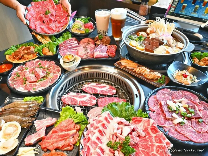 極黑和牛、伊比利豬吃到飽，這間石頭燒肉壽星享5折優惠，真的超划算~期間限定喔!