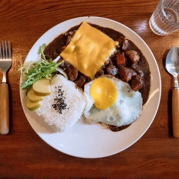 日式暗黑巧克力咖哩，讓你意想不到的料理組合，大推板橋巷弄早午餐店 | 【新北板橋區-環狀線-板新站】我其實不想上班