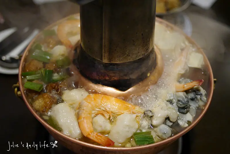 火鍋●四平小館酸菜白肉鍋@松江南京站(附菜單)