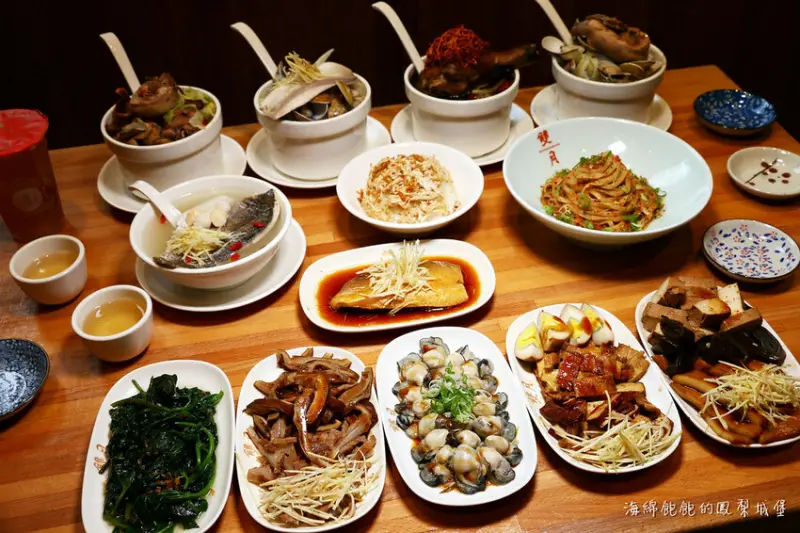 雙月食品社｜蟬聯3年米其林必比登、台北最強雞湯、元氣鱸魚湯、愛恨椒芝麵、菜單價位(捷運善導寺站)