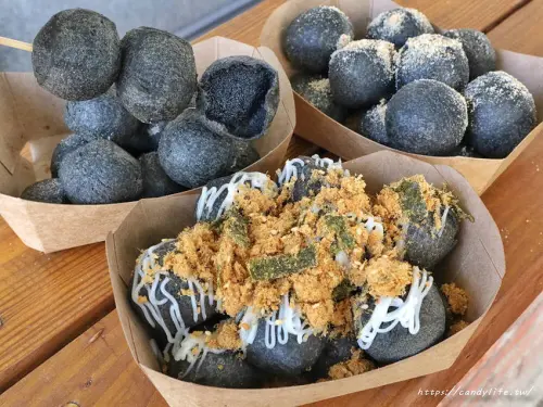 台中出現黑心地瓜球！外酥內Q，口感超紮實，還有超多口味可以選～