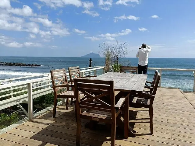 滿山望海~~宜蘭頭城人氣景觀咖啡館．龜山島絕美海景盡收眼底