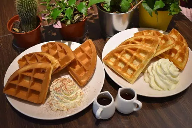 天母不限時咖啡廳。Serious Coffee。手沖咖啡。義式咖啡。茶類飲品。鬆餅蛋糕。天母下午茶推薦