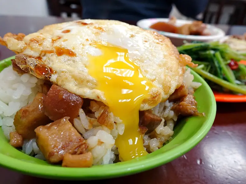 【台北松山】司機俱樂部滷肉飯