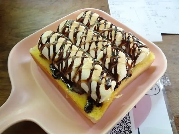 新竹巿~文青漂亮的早午餐廳~飲豆漿~