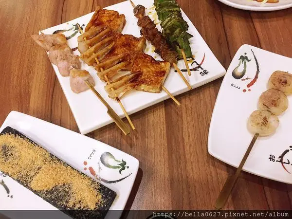 2020高雄串燒推薦【十三手作串燒】深夜串燒美食，營業至凌晨~下班想小酌喝一杯，來這就對了~