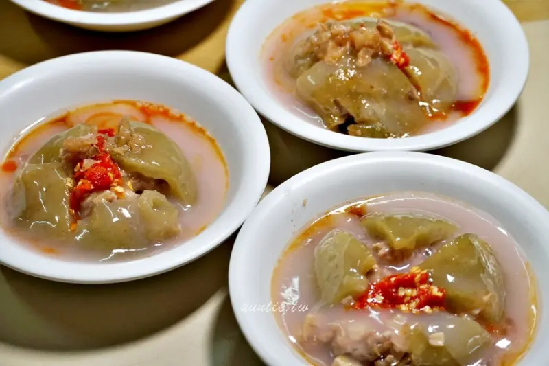 【花蓮】瑞穗 綠茶肉圓 超Q彈外皮 自製辣椒超夠味 瑞穗在地特色小吃 - 水晶安蹄 不務正業過生活