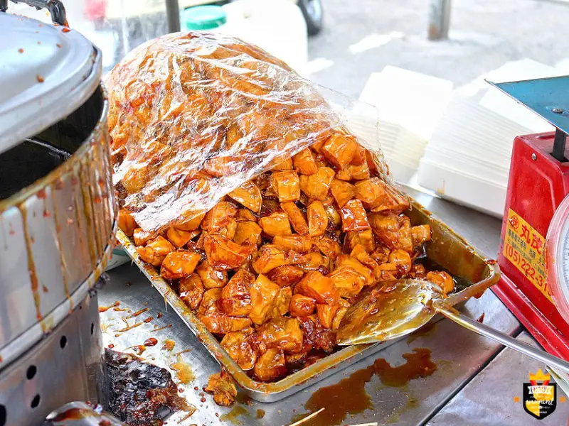 台南蕃薯糖／只賣1樣飄香40年／每日限量晚來吃不到／一週只賣2天／純麥芽糖當天現熬／傳統古早味點心／在地老饕私藏美食