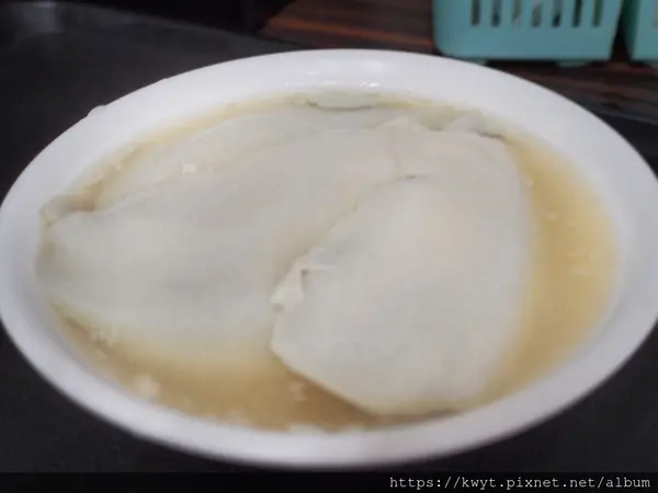 【台南。美食】茂記黑豆花大王。世代傳承的古早味島輝，安平必吃豆花，內用還有供應黑豆麥茶，熱熱的天HEN解渴｜附菜單