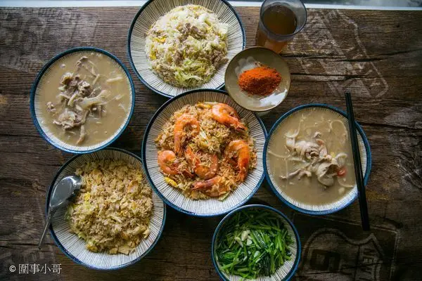 中壢美食-元智大學附近美味指數爆表的龍巢飯麵館，炒飯好吃!鴨肉羹也好美味啊!