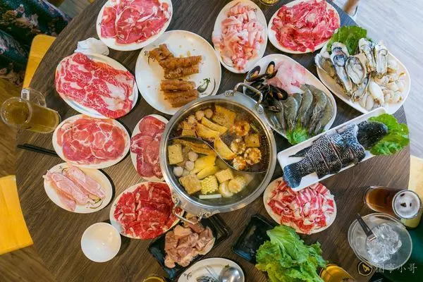 中原大學，將進酒 LET’S WINE，中原超CP值鴛鴦養生麻辣鍋吃到飽!肥美海鮮現撈活魚爽爽吃起來